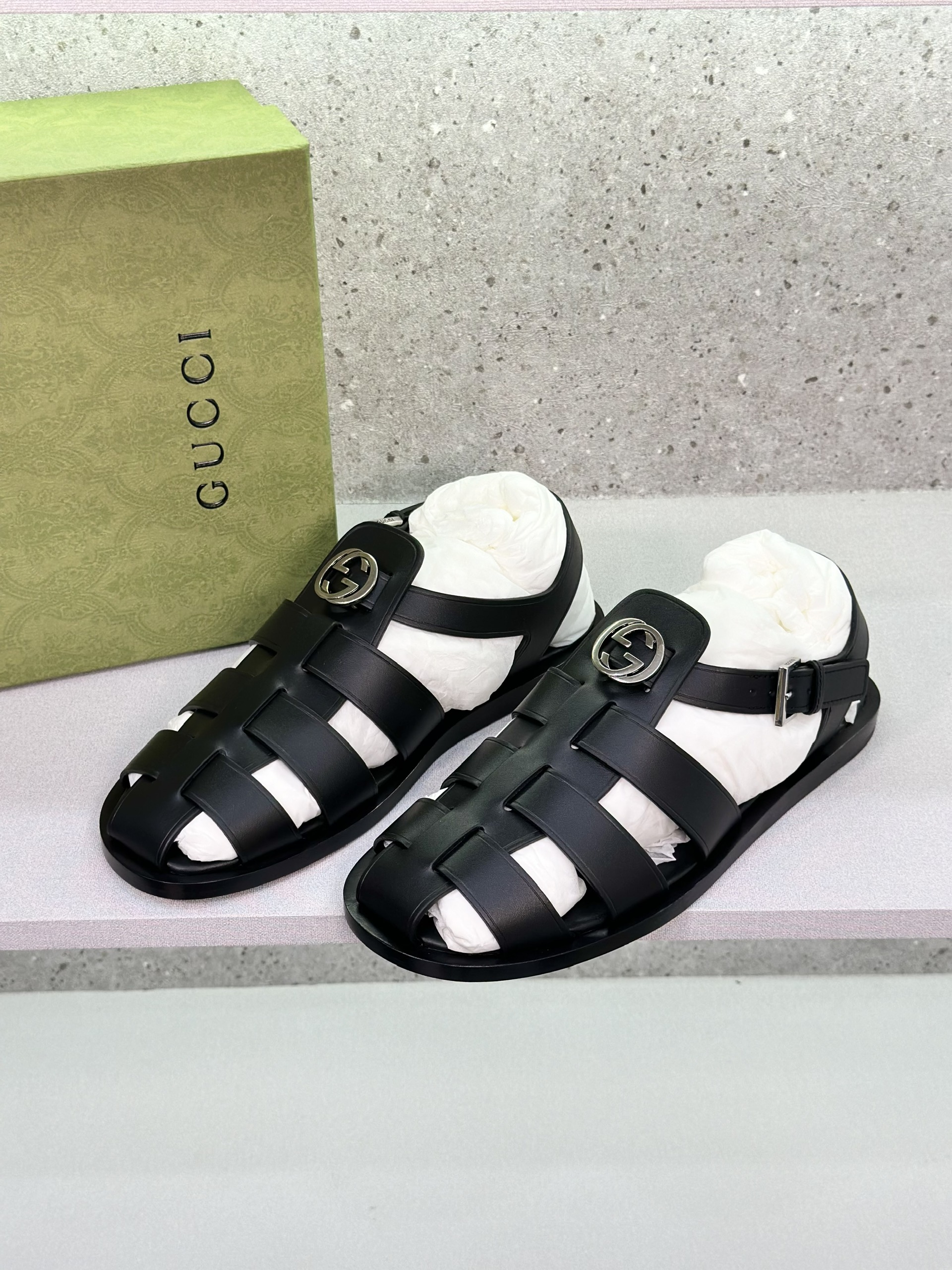Dép rọ sandal Gucci GC Đen logo GG bạc Like Auth on web fullbox bill thẻ VTN